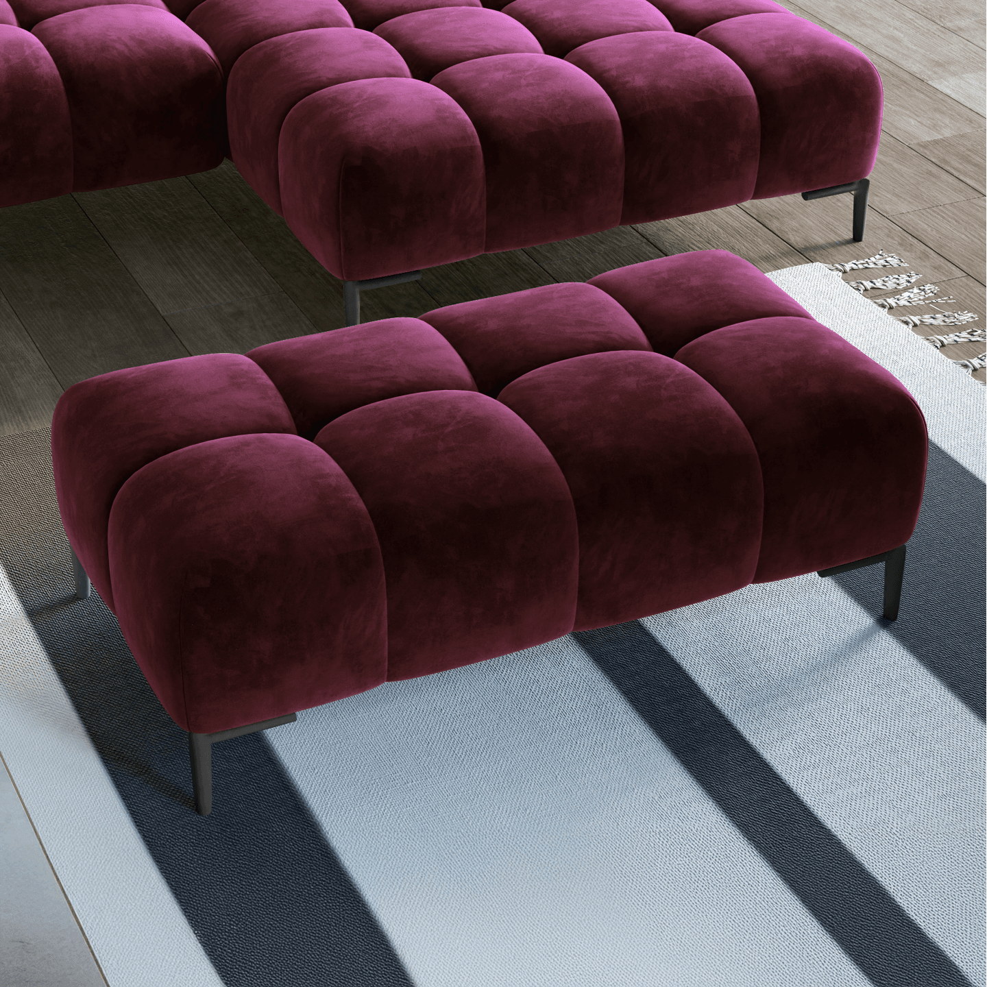 Duża elegancka pufa Plaza XL WERSAL