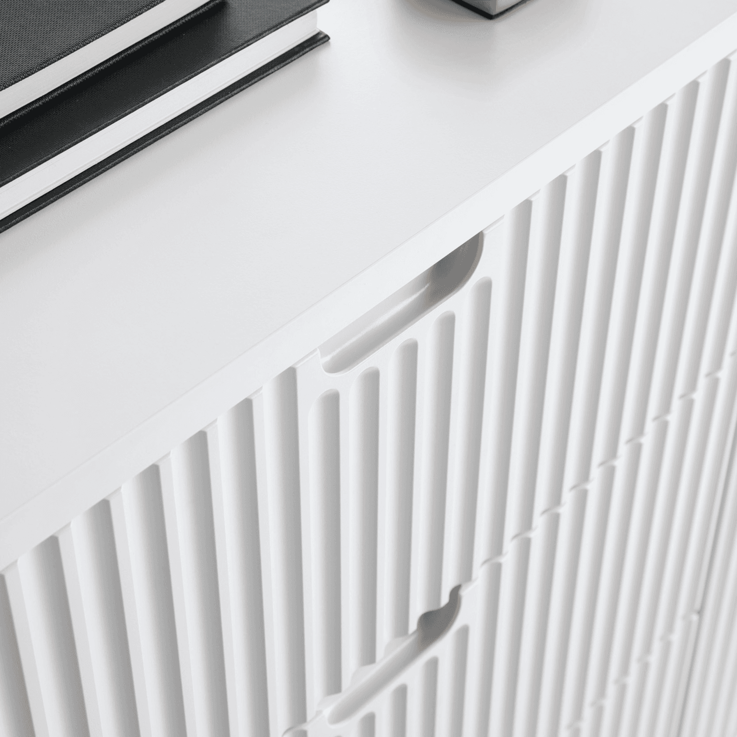 Toaletka Nole 103 cm biała + złote nóżki